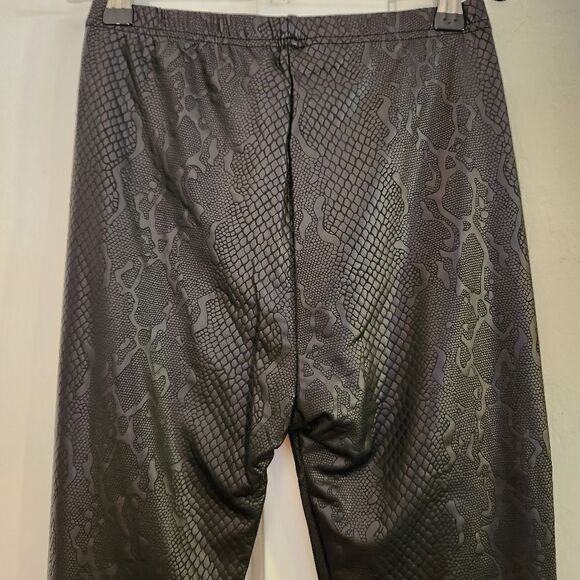 Plush Cozy Comfy Loungewear Leggings Pants Snake Print Size Small - Picture 6 of 9